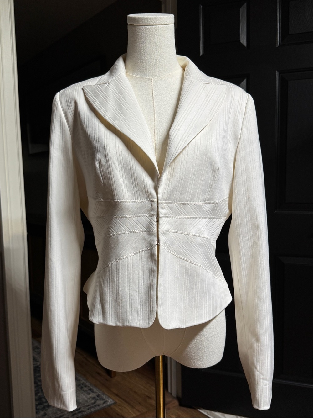 {bebe} White Structured Tailored Fit Blazer Suit Coat WBZ1